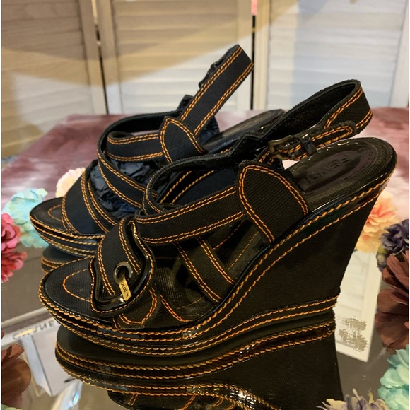 EUC❤️‍🔥FENDI canvas espadrilles. - Picture 4 of 12